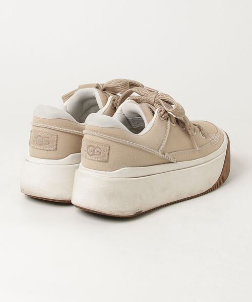 【セール中】【美品】UGG ベージュスニーカー　24cm UGG Australia（アグオーストラリア） 「UGG」 ローカットスニーカー