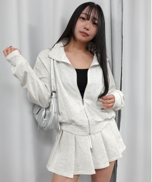 ショート丈　長袖　ポロスウェット　トレーナー　　スカート　セットアップ　新品 Lots of Love トレーナー スウェット 「 セットアップ 」ジップ