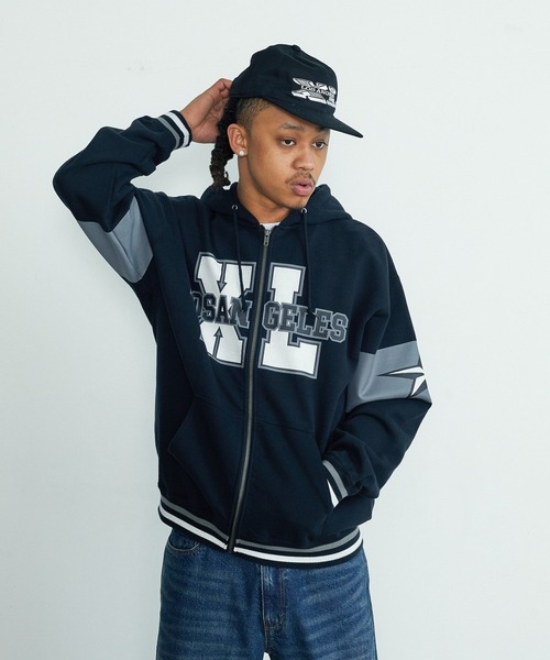 XLARGE（エクストラ ラージ） パーカー VARSITY ZIP HOODED SWEATSHIRT