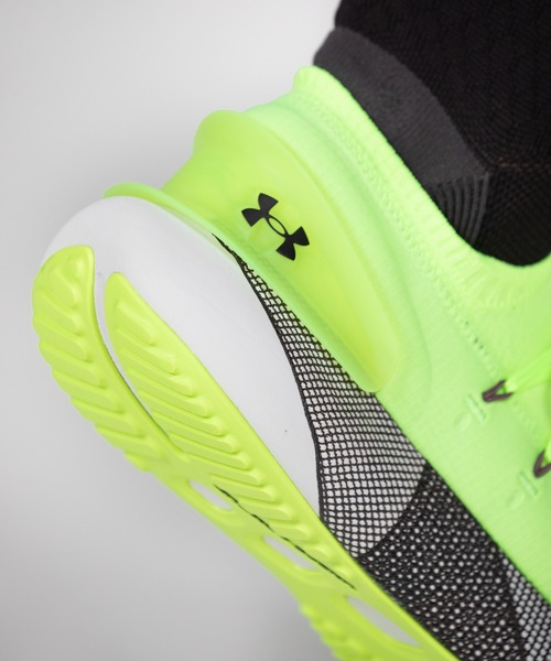 UNDER ARMOUR スニーカー UAホバー ファントム3（ランニング