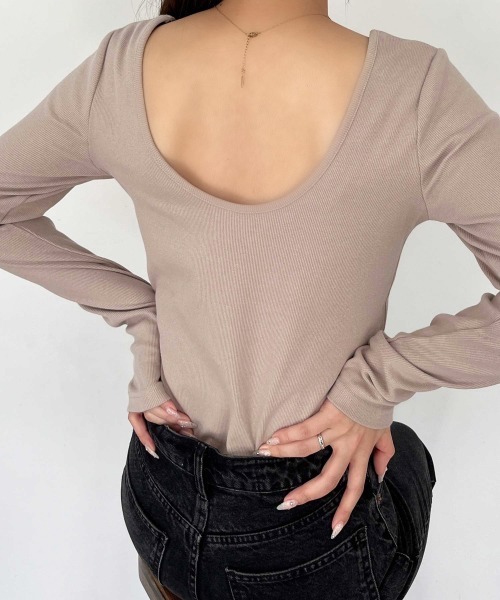 nelliy. tシャツ バックオープンリブトップス レディース
