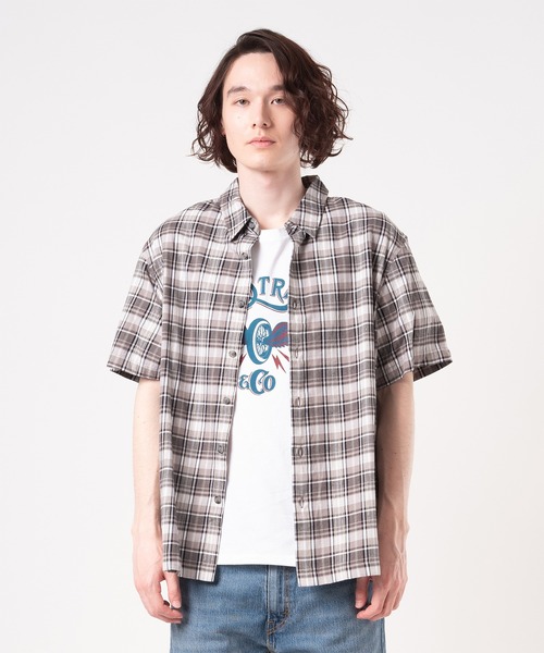 Levi's（リーバイス） シャツ ボックスシルエット クロップド Tシャツ