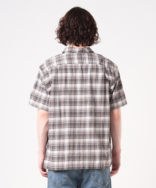 Levi's（リーバイス） シャツ ボックスシルエット クロップド Tシャツ