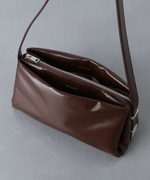【関税込み】OSOI ブラック Pillow Bau バッグ OSOI Black Pillow Bau Bag - Shoulder Bags - Compare Prices