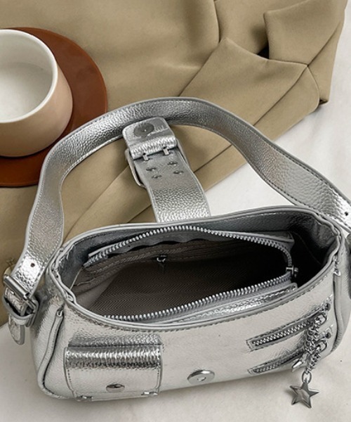 lilful ショルダーバッグ バッグ スターチェーンスタッズ ベルトミニ