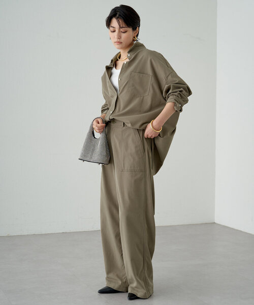 新品　Loungedress バックロゴシャツブルゾン　カーキ　ラウンジドレス 新品 Loungedress バックロゴシャツブルゾン カーキ ラウンジドレス