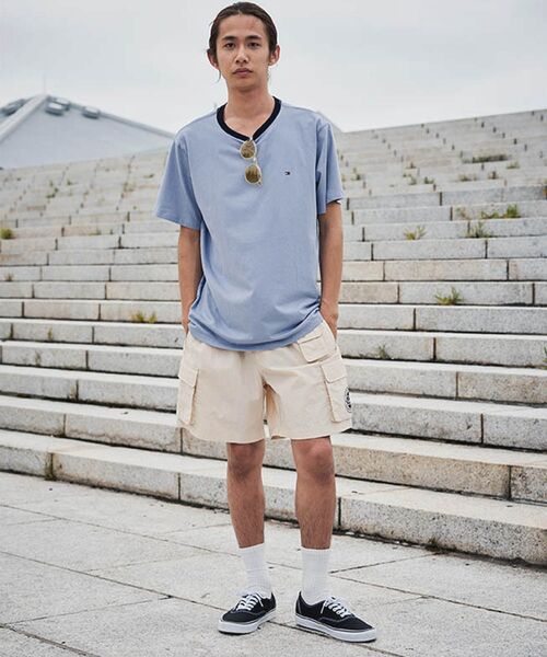 TOMMY HILFIGER(トミー・ヒルフィガー) tシャツ 「オンライン限定 TOMMY HILFIGER(トミー・ヒルフィガー) tシャツ 「オンライン限定