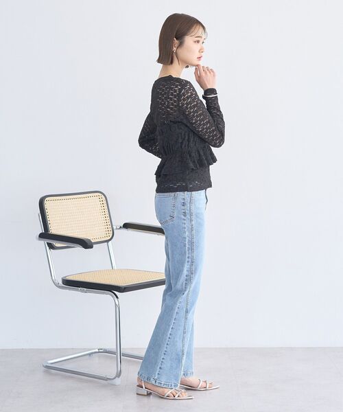   jeans 2点　ビスチェ&白ティービスチェ earth music&ecology（アース ミュージック＆エコロジー） tシャツ