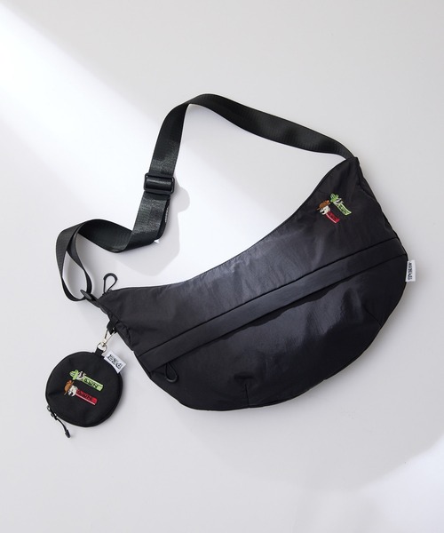 ear papillonnerのボディバッグ美品 ear PAPILLONNER（イア パピヨネ） ショルダーバッグ FREE ブラック