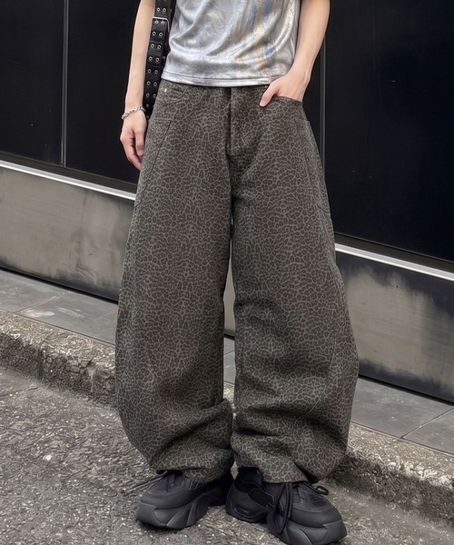 SPINNS（スピンズ） ワイドパンツ パンツ ヒョウ柄バルーンパンツ