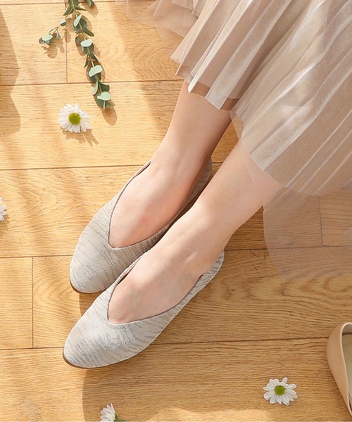 MODE KAORI（モードカオリ） パンプス Vカット レザーフラットシューズ