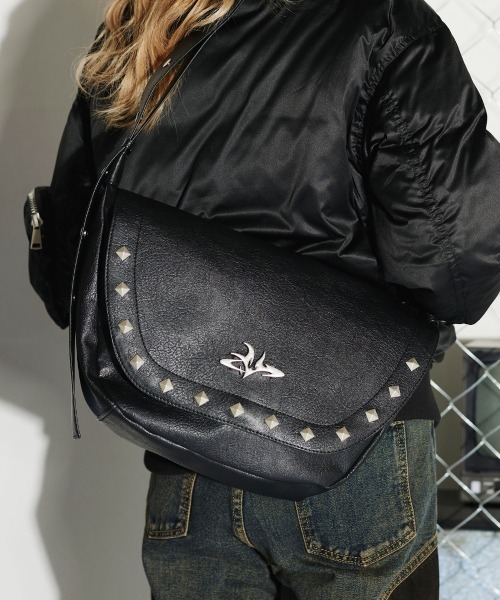 ショルダーバッグ 合皮メタルロゴショルダーバッグ メンズ レディース