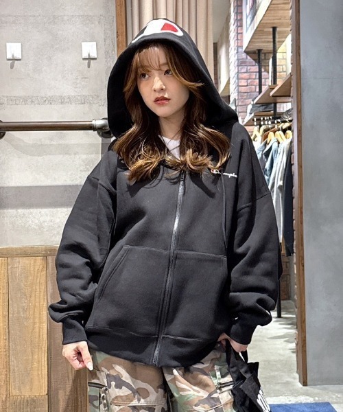 RODEO CROWNS WIDE BOWL（ロデオクラウンズワイドボウル） パーカー