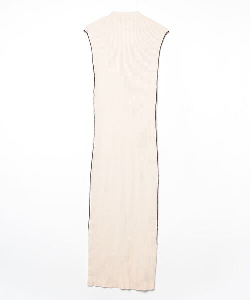 完売！雑誌掲載【新品未使用】 TODAYFULバックオープンニットワンピース 完売！雑誌掲載【新品未使用】 TODAYFULバックオープンニット