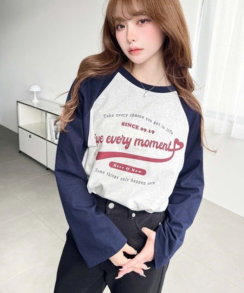 VETEMENTS レディース　ロゴプリント 長袖トップス Mサイズ VETEMENTS レディース ロゴプリント 長袖トップス Mサイズ - メルカリ