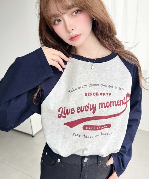 AMOMENTO アモーメント ラグランオーバーサイズジップシャツ M 新品 moment+ tシャツ 綿100％天竺.ラグランロゴプリントロンT レディース