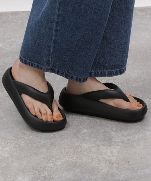 LAKOLE サンダル ボリュームEVAトングサンダル / 106291