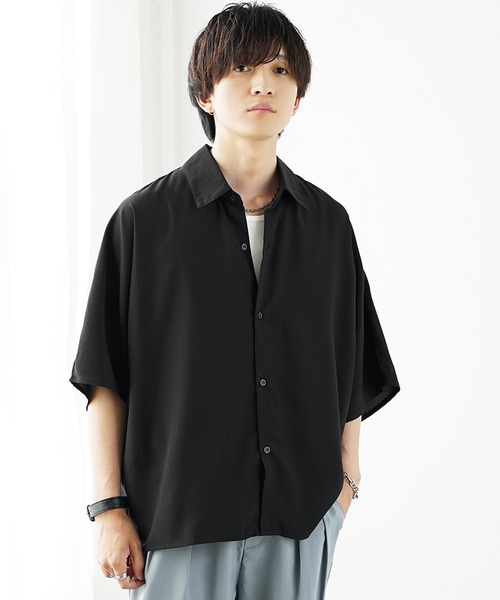 新品 未使用 Bagutta Milano Fit 半袖シャツ 黒 MinoriTY（マイノリティ） シャツ 半袖 「MinoriTY」さらさらとろみ