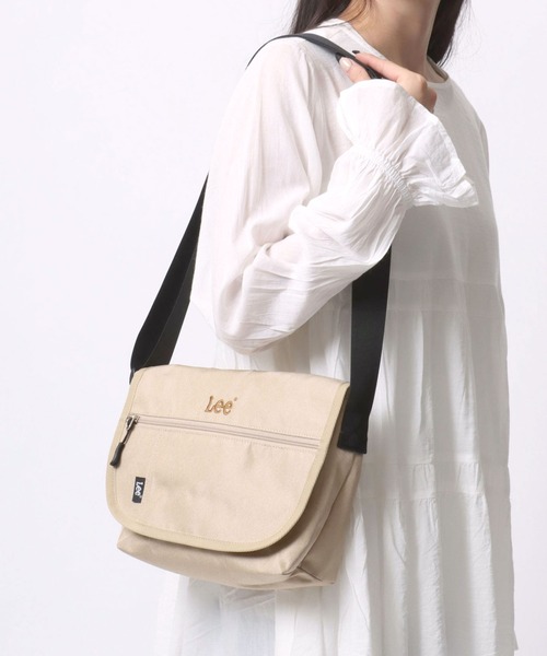 【アイボリー】【LEE掲載】Trench/レザーフラップショルダーBAG Lee（リー） ショルダーバッグ バッグ 撥水 ロゴ ワンポイント刺繍