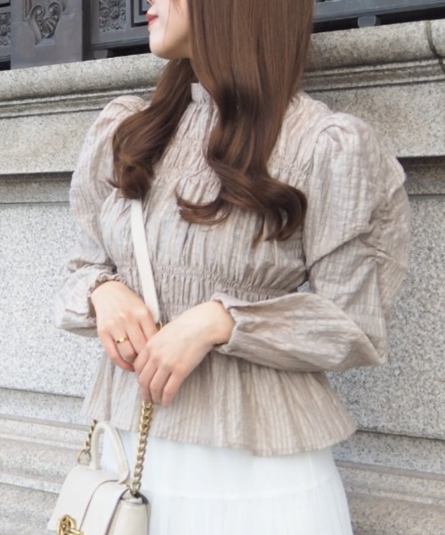 ブラウス シャツ パフスリーブシャーリングペプラムブラウス　春服　フリル レディース