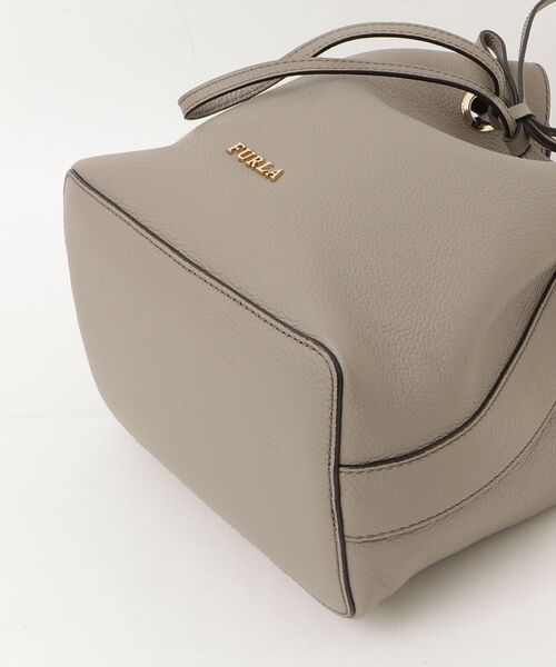 「FURLA」 リボン2WAYバッグ - グレー レディースの画像