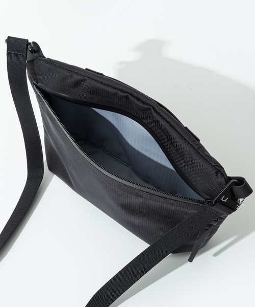 BLACK EMBER（ブラックエンバー） ショルダーバッグ Black Ember