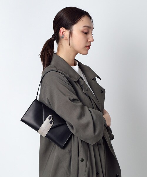 長財布 財布 LEO NECESSARIO（レオ ネチェサリオ）ショルダー付き長財布 レディースの画像