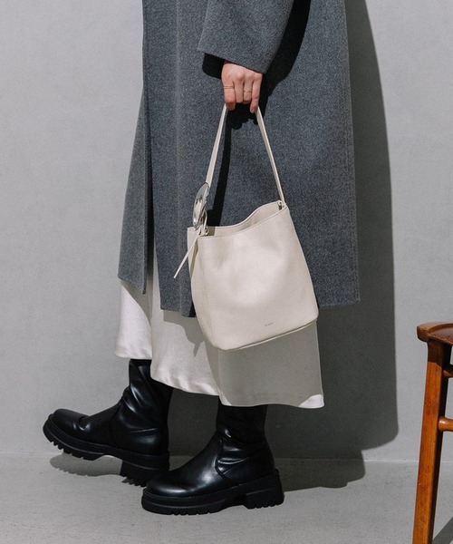 Beau're（ヴュレ） トートバッグ 「BEAURE」カウレザー ショルダー付