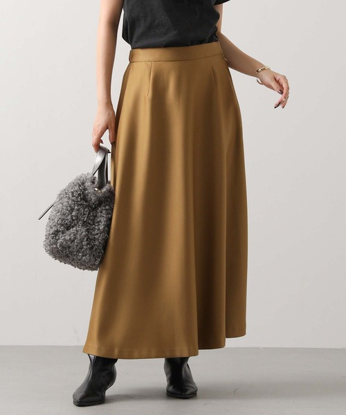 Gready Brilliant（グレディブリリアン） スカート LUサテンフレア