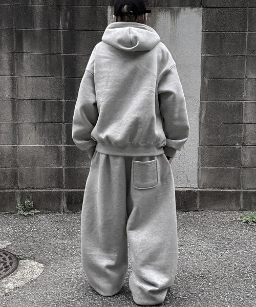 新品 YACA - Pigment Logo Sweat セットアップ 新品 YACA - Pigment Logo Sweat セットアップ Pigment Logo Sweat