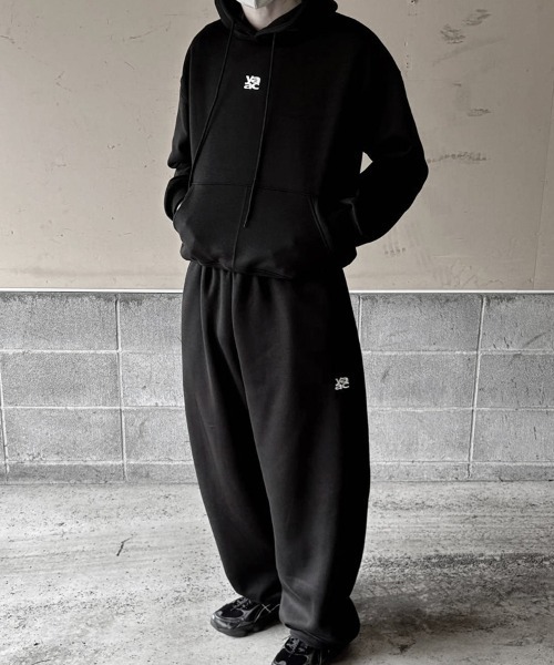 YACA（ヤーカ） スウェットパンツ ジャージ Logo Sweat Curve Pants