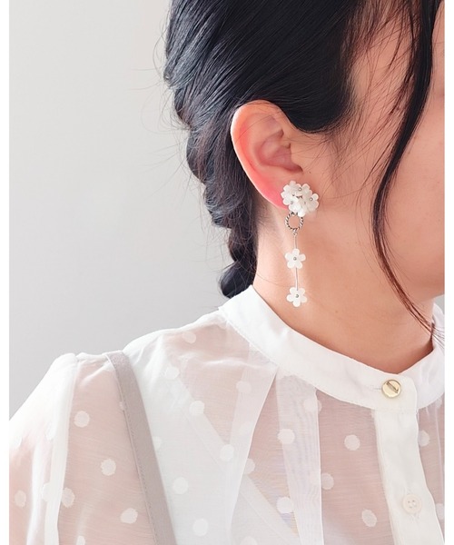 イヤリング 「推しに愛されるアクセサリー」こぼれる小花の2wayイヤリング（サージカルステンレス）(MA) レディース メンズ_11