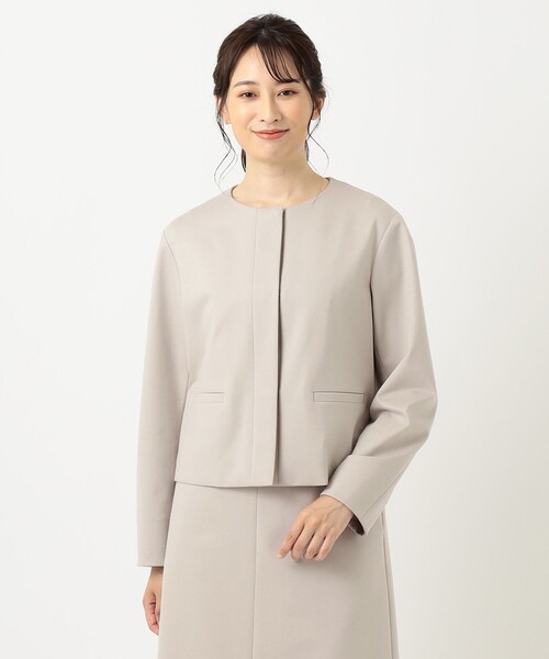 美品♪ 【自由区】 洗える　ノーカラージャケット　サンドベージュ　サイズ32 自由区 ジャケット ノーカラージャケット 360°FREEウォッシャブ