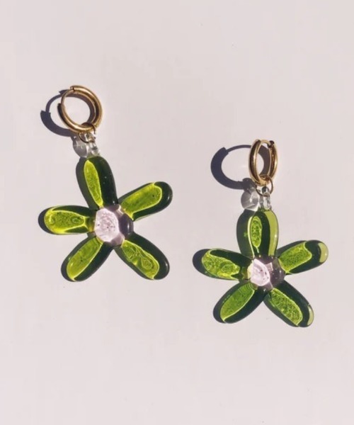NINFA handmade（ニンファ ハンドメイド） ピアス Flower Hoops