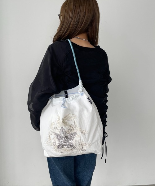 210nouve（トゥージュヌーヴ） トートバッグ デザイン 刺繍 マーケット