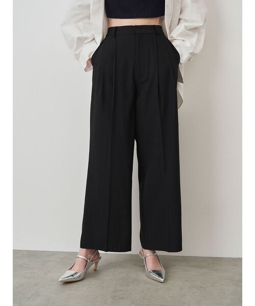 新品　ELENDEEK パンツ ELENDEEK（エレンディーク） パンツ ブラーフラワープリントパンツ