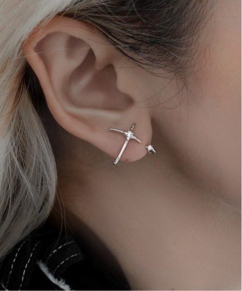 ARCHIVER ピアス 「Bz」クロスモチーフ アクリルストーンペアピアス