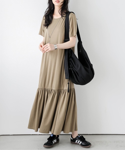 美品✨23区　2024年　ピンタックギャザーシャツワンピース　ベージュ　38 GOLDJAPAN 大きいサイズ レディース ワンピース ロング 半袖 5分