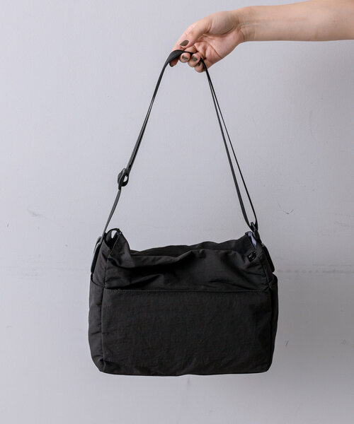 ear PAPILLONNER（イア パピヨネ） ショルダーバッグ FREE グレー