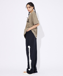 「REMI RELIEF」 半袖Tシャツ M グレイッシュベージュ メンズの画像3