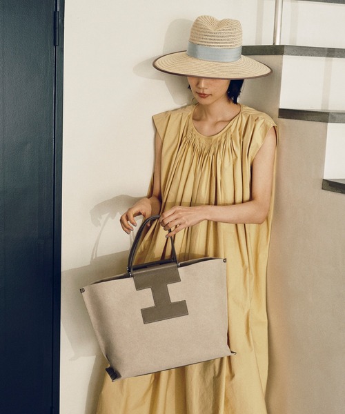 IACUCCI（イアクッチ） トートバッグ FREE グレイッシュベージュ