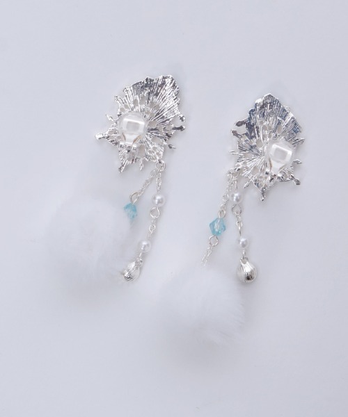 axes femme（アクシーズ ファム） 雪薔薇モチーフ襟クリップ