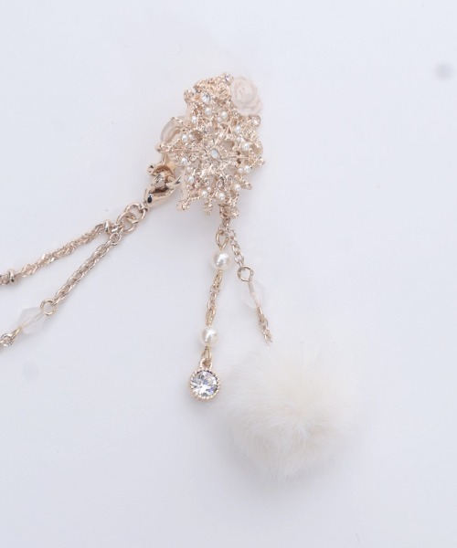 axes femme（アクシーズ ファム） 雪薔薇モチーフ襟クリップ