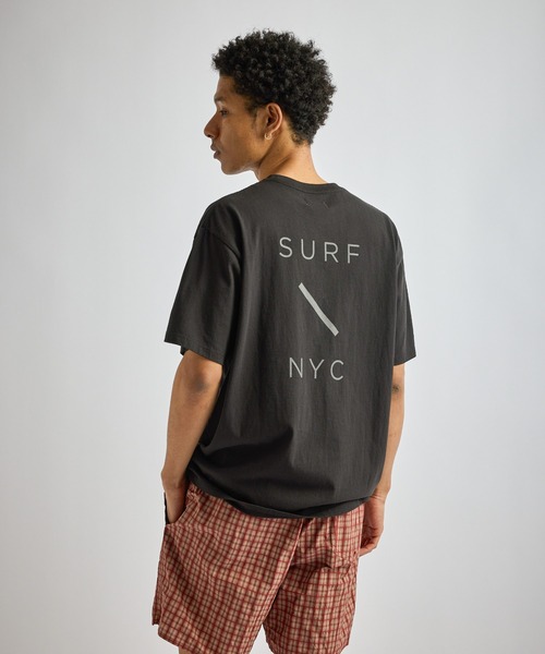 Saturdays NYC（サタデーズ ニューヨークシティ） tシャツ SURF NYC