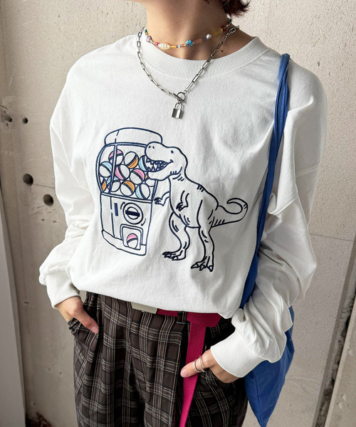 tシャツ カプセルトイを回したい恐竜刺しゅうロンTEE レディース | DOUBLE NAME | 04