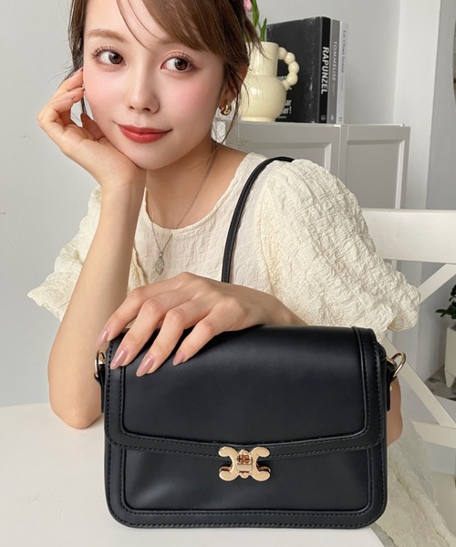 moment+ ショルダーバッグ バッグ 「累計販売枚数1万枚突破