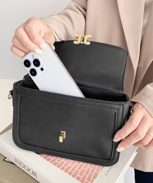 moment+ ショルダーバッグ バッグ 「累計販売枚数1万枚突破