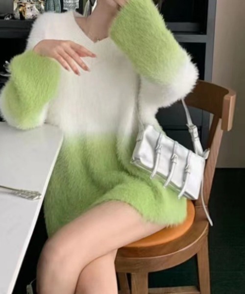 ニット セーター グラデーションシャギーVネックニットプルオーバー レディース deux amour ニット セーター グラデーションシャギーVネック