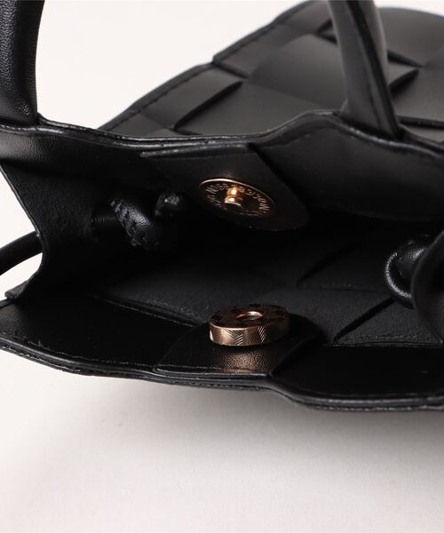 avalone レザーバッグ　ショルダーバッグ AVALON ショルダーバッグ バッグ PUレザー編みミニバッグ レディース