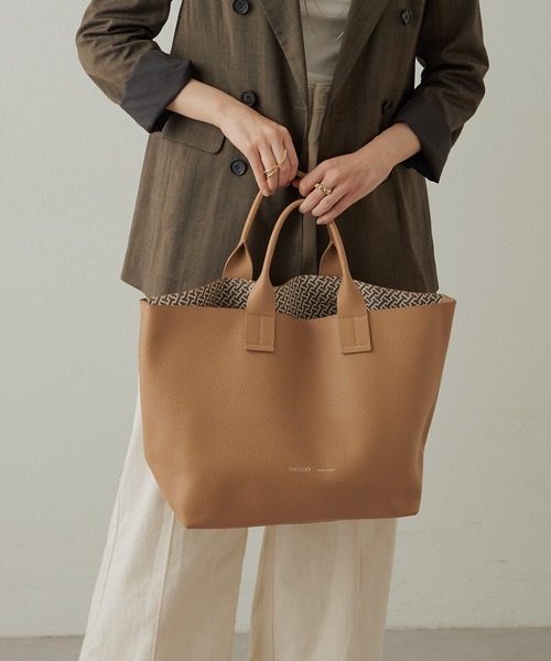 国内直営【IACUCCI】OPERA CERVO STAMPA INTERNA トートバッグ イアクッチ IACUCCI オペラ S CERVO/STAMPA INTERNA （charcoal